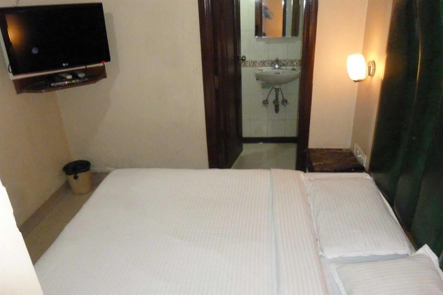 Hotel Park Shilton Mumbai Exterior photo