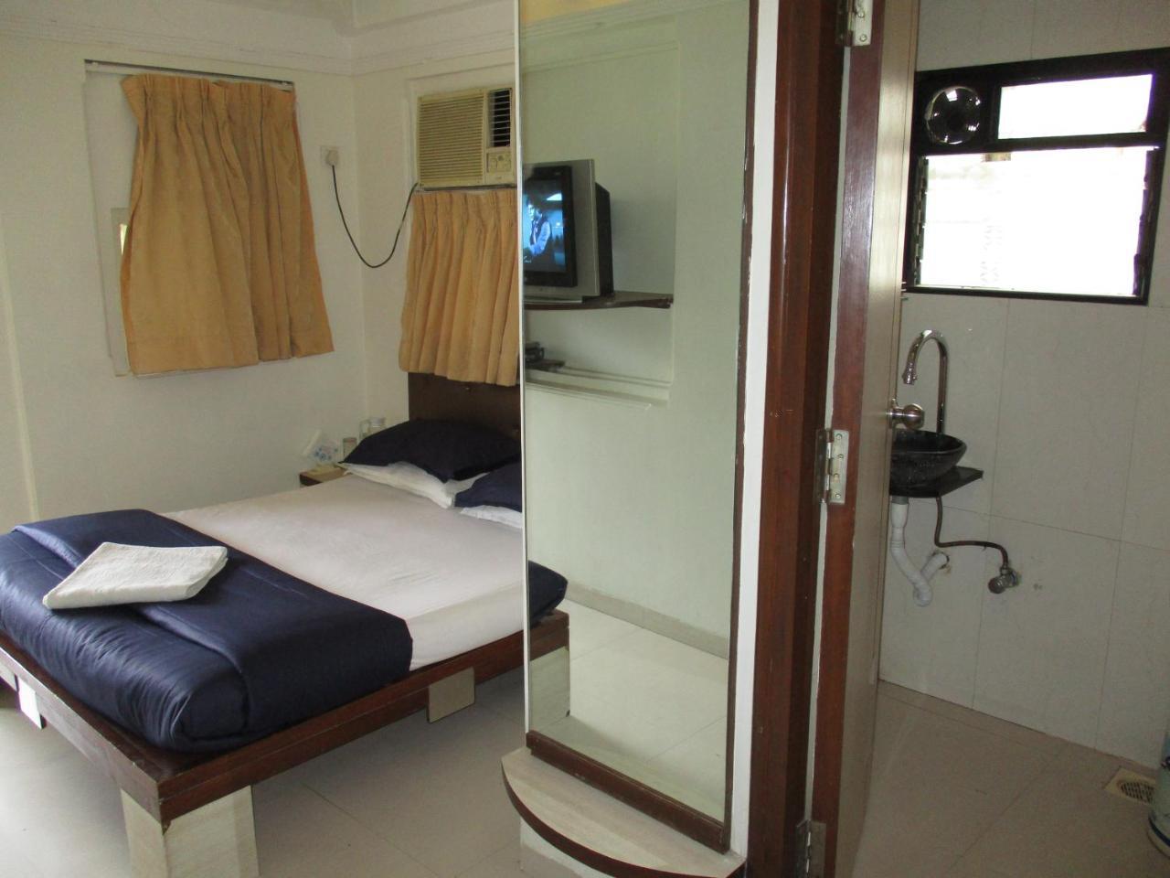 Hotel Park Shilton Mumbai Exterior photo